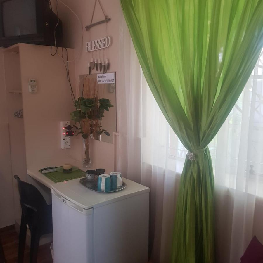 Mom'S Place Upington Extérieur photo