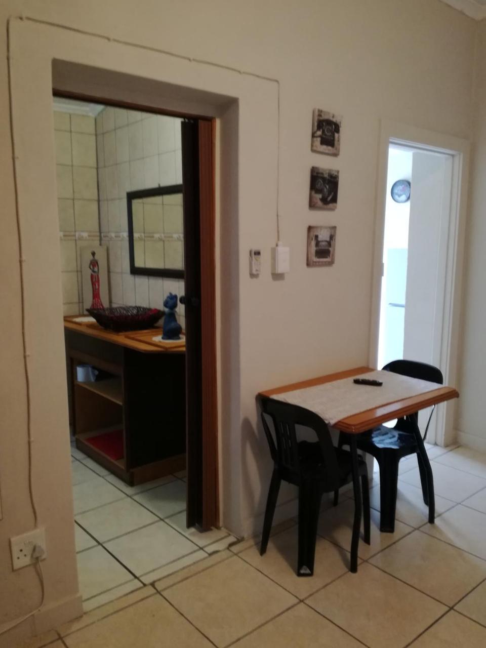 Mom'S Place Upington Extérieur photo